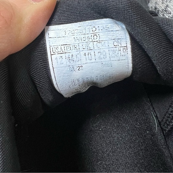 Brooks Size 12 Adrenaline GTS 23 Lightweight Zebra Black White Running Shoe - Picture 10 of 13